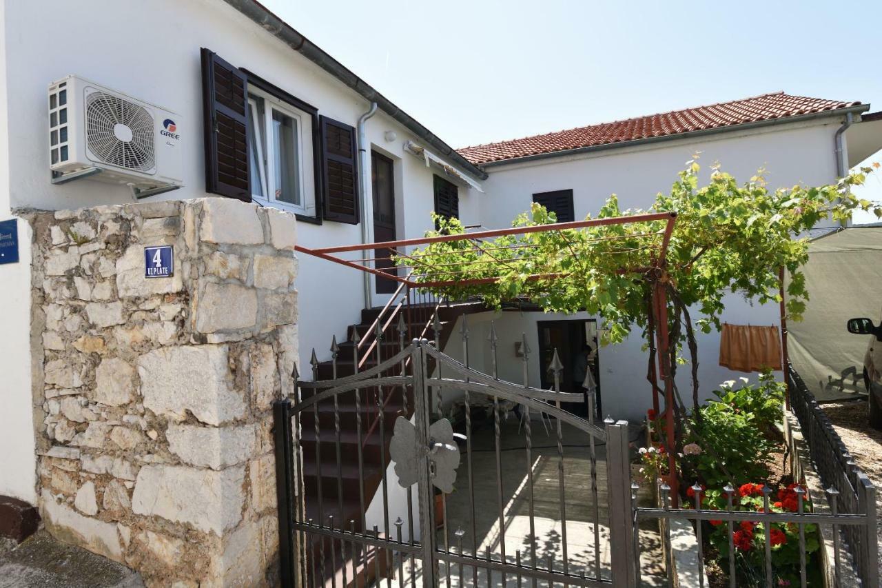 Apartments Katica Primošten Exterior foto